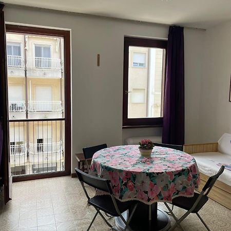 Europa Unita Apartment Grado Esterno foto