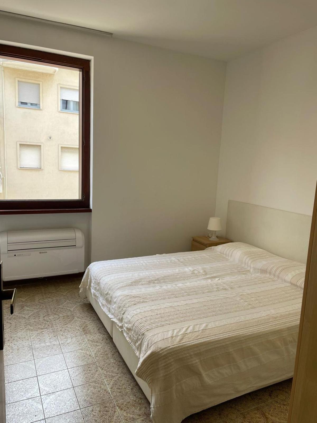 Europa Unita Apartment Grado Esterno foto